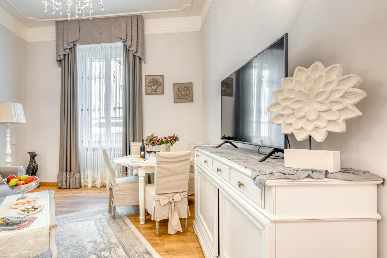 Luxury Stars In Rome - Andromeda Apartment In Colosseum Exteriör bild