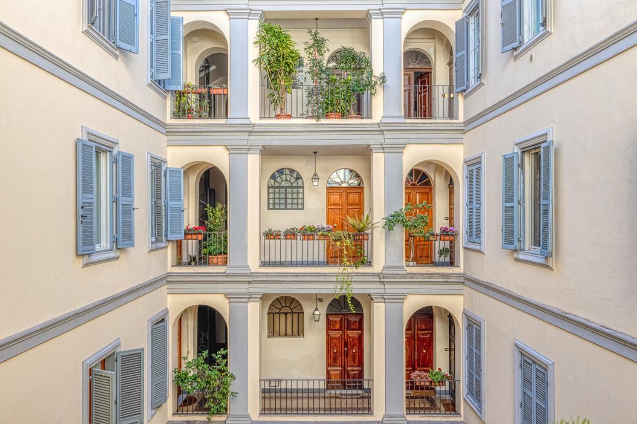 Luxury Stars In Rome - Andromeda Apartment In Colosseum Exteriör bild