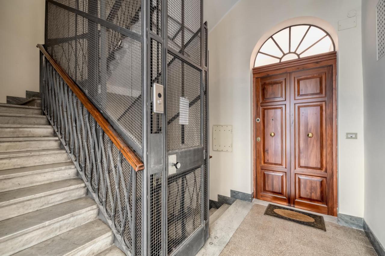 Luxury Stars In Rome - Andromeda Apartment In Colosseum Exteriör bild